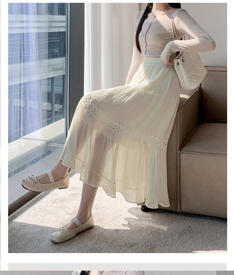 Hohe Taille, schlichtes Spitzenpanel, Midi A