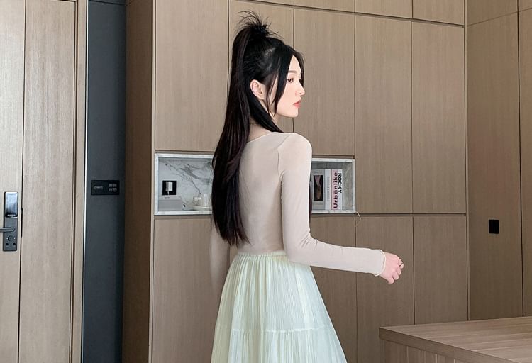 Hohe Taille, schlichtes Spitzenpanel, Midi A