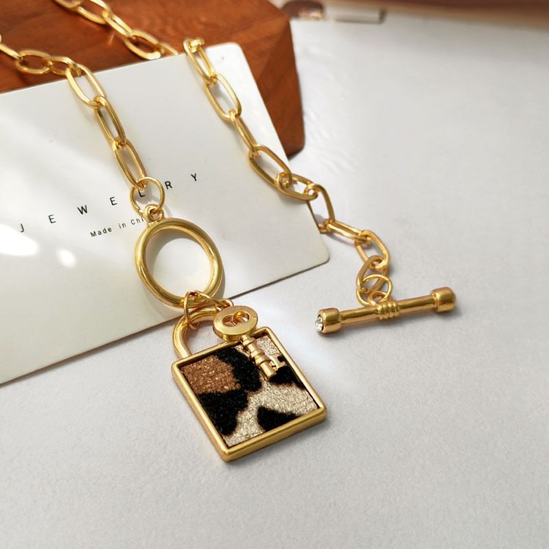 Chain Necklace Pendant