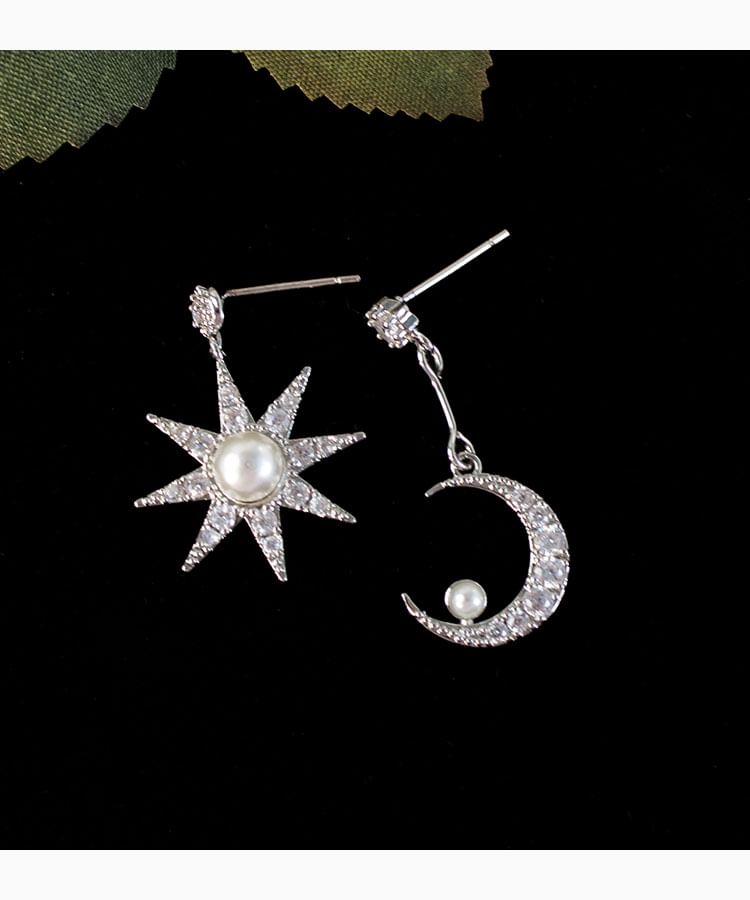 Asymmetrical Star Pearl Dangle Rhinestone Earring Faux Moon Alloy