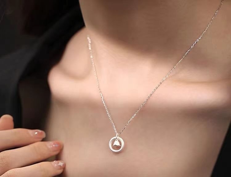 925 Sterling Silver Circle Pendant Necklace