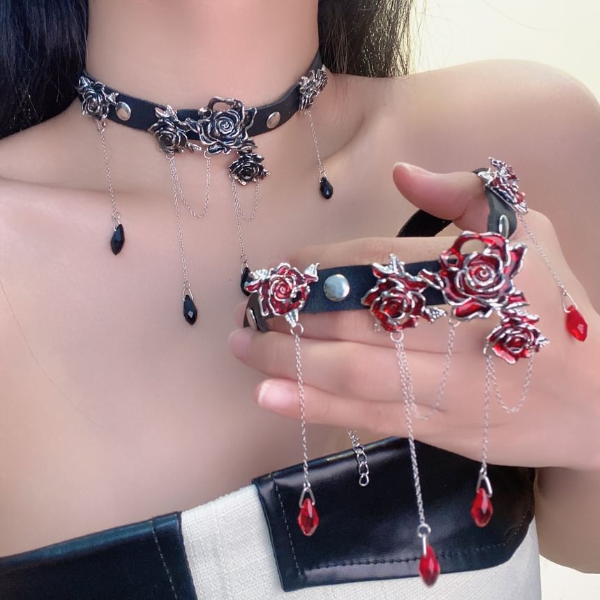 Alloy Rose Choker Leather Faux