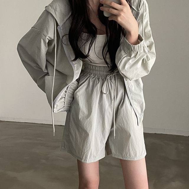 Set: Hooded Plain Drop Shoulder Zip Jacket + Drawstring Waist Shorts