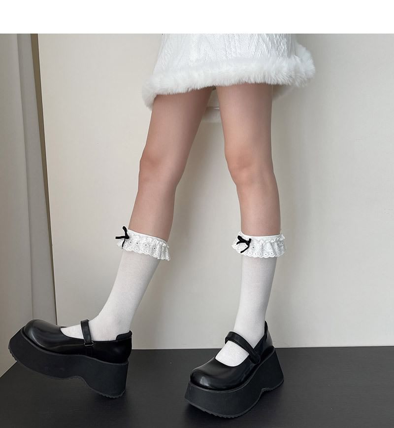 Bow Eyelet Lace Trim Socks