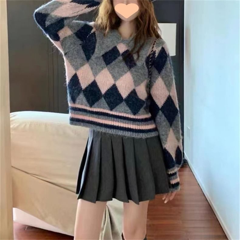 Oversized Collared Argyle-Print Knit Sweater