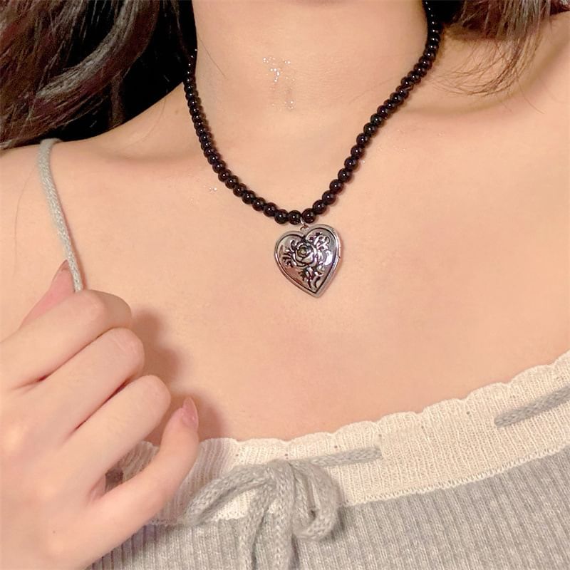 Necklace Beaded Pendant Metallic