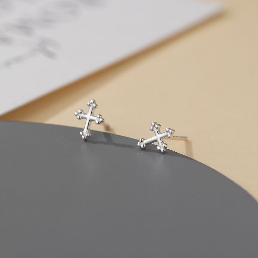 S999 Sterling Silver Cross Stud Earring