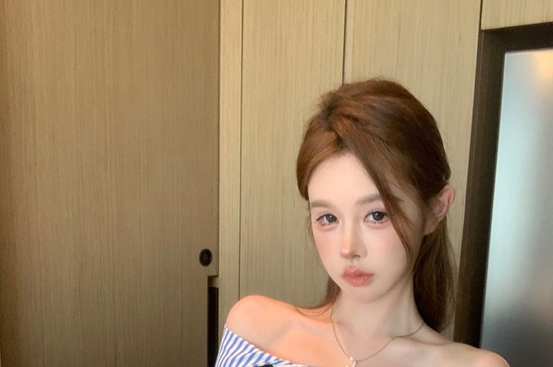 Blouse Flared-Sleeve Cropped Striped Lace-Up Off-Shoulder