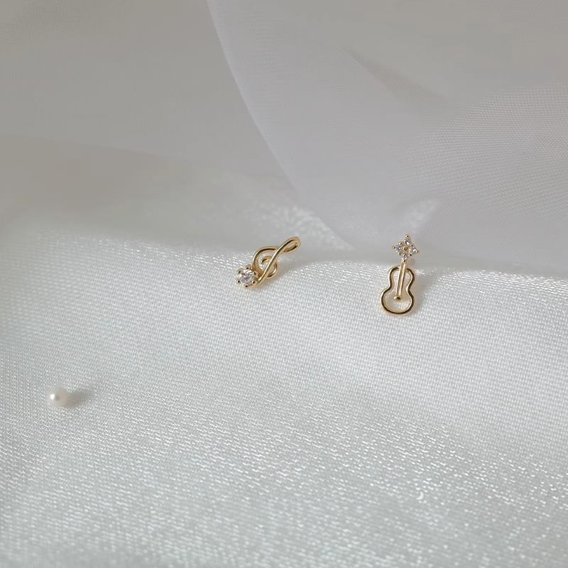 Guitar Music Note Rhinestone Asymmetrical Alloy Stud Earring