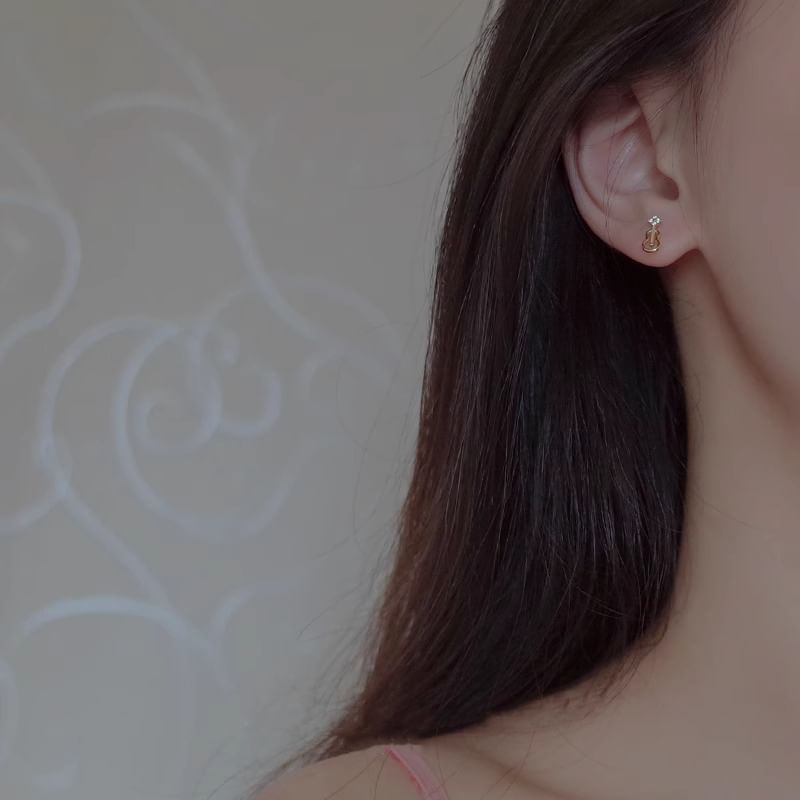 Guitar Music Note Rhinestone Asymmetrical Alloy Stud Earring