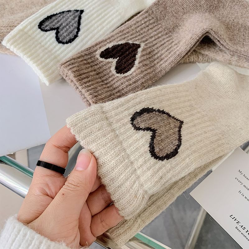 Heart Accent Crew Socks