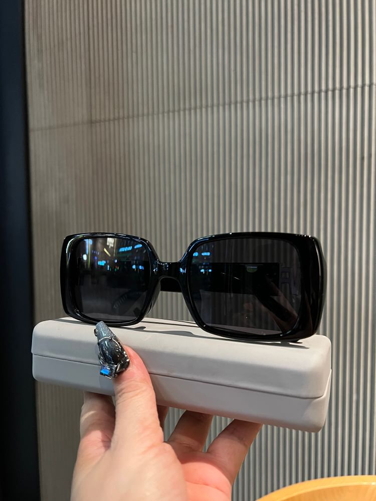 Polished Sunglasses Square