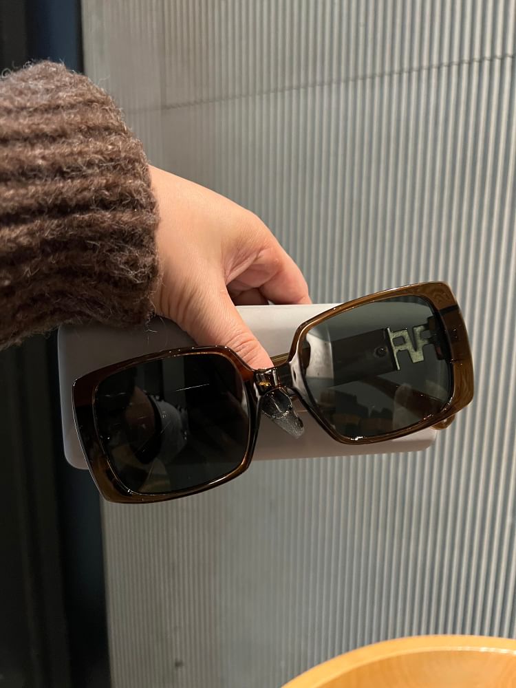 Polished Sunglasses Square