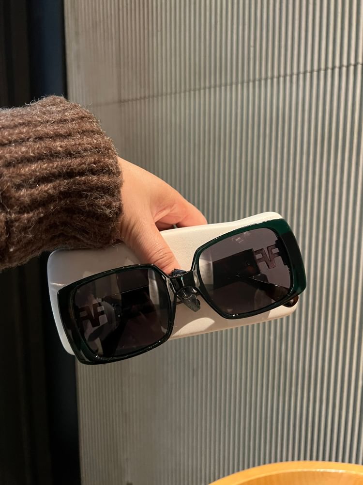 Polished Sunglasses Square