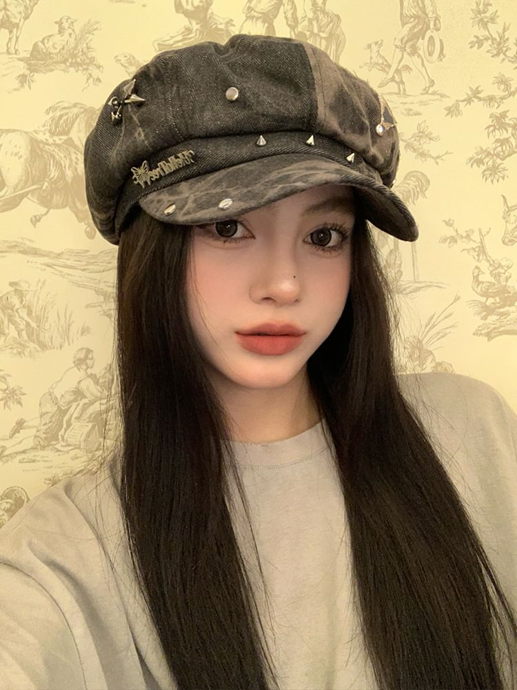 Star Applique Studded Denim Newsboy Cap
