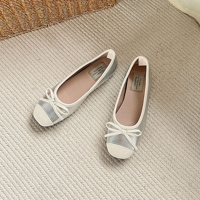 Accent Bow Flats Faux Leather