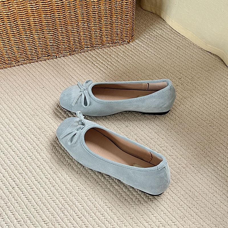 Accent Bow Flats Faux Leather