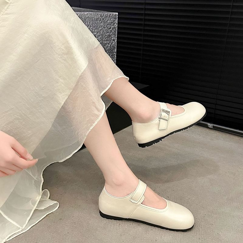 Flats Round Jane Plain Toe Mary Leather Buckled Faux