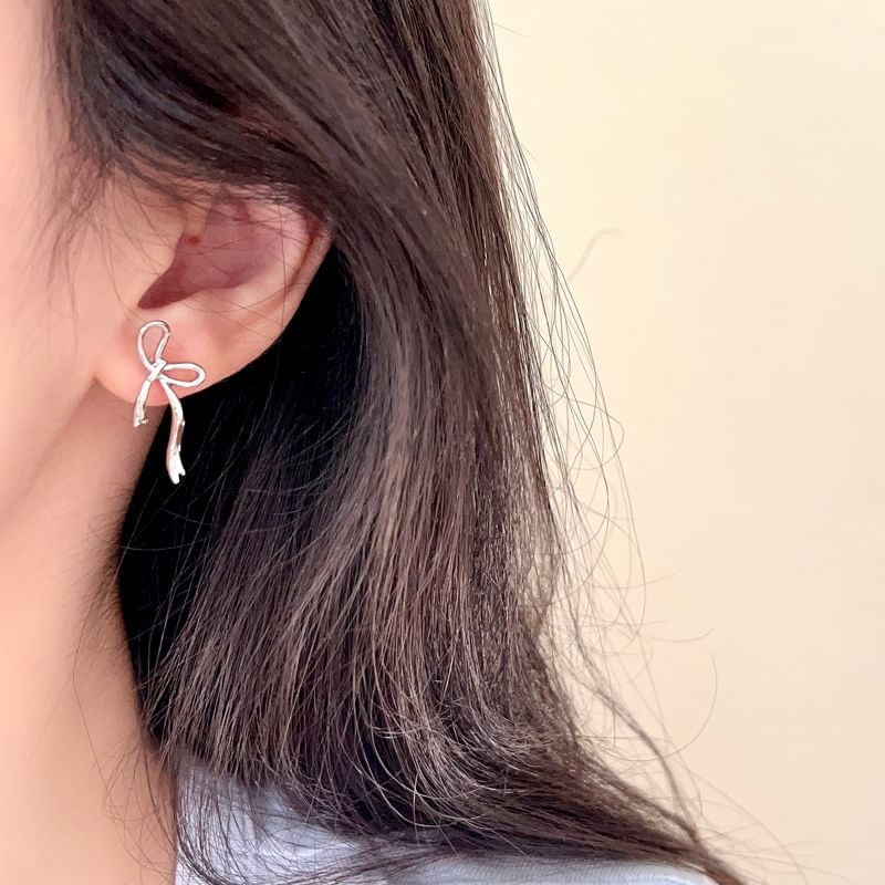 Ribbon Earring Sterling Silver Stud