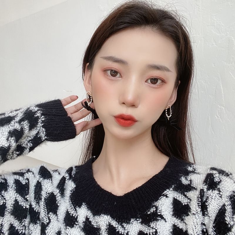 Clip Dangle / On Ribbon Earring