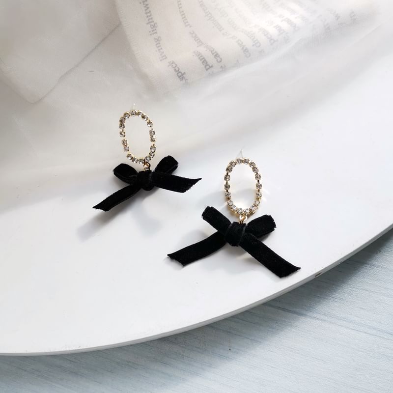 Clip Dangle / On Ribbon Earring