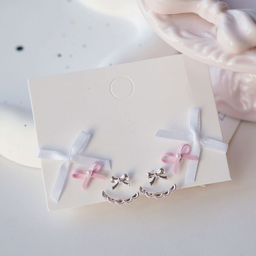 Pairs: 3 of Earring Set Bow