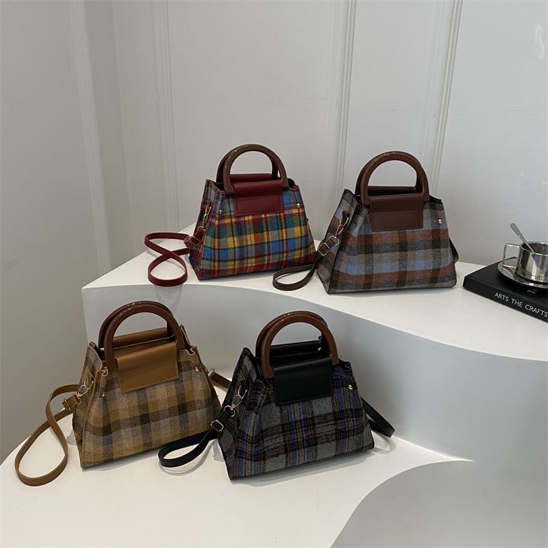 Set: Plaid Shoulder Bag + Plain Faux Leather Pouch