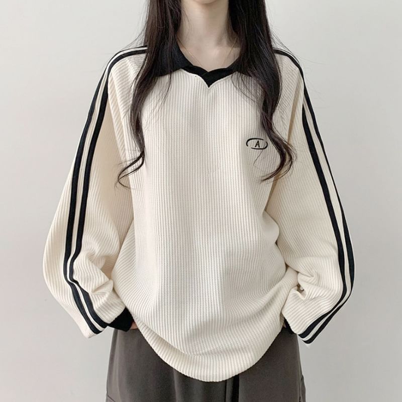 Loose-Fit Contrast-Trim Waffle Embroidered Sleeve Pattern Long