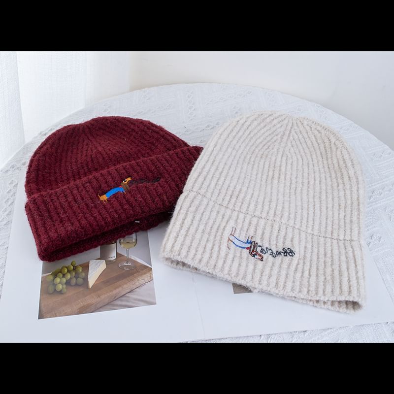 Knit Embroidered Beanie Dog