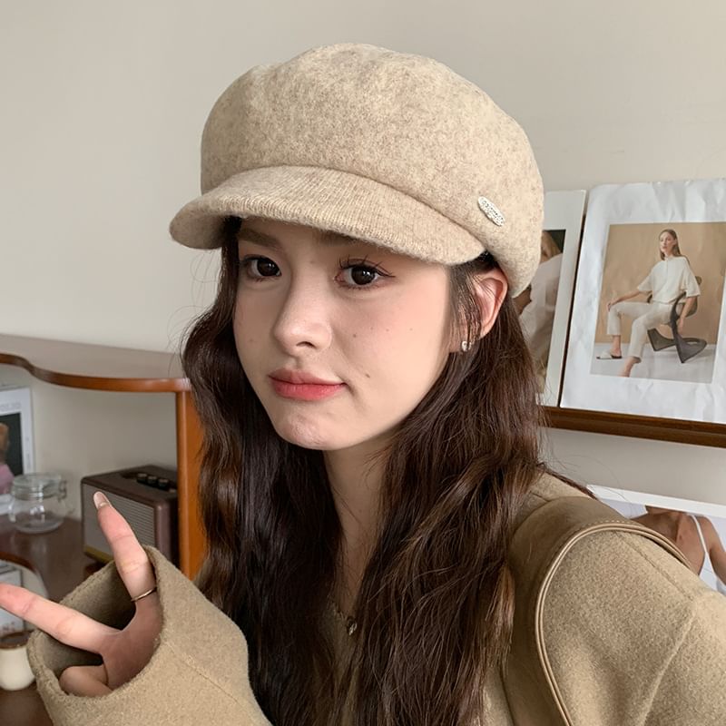 Cap Plate Metal Newsboy