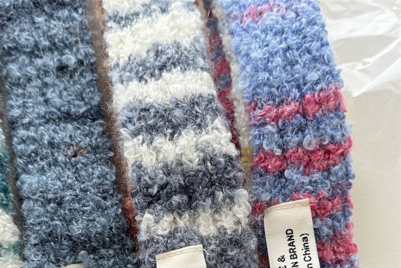 Knit Skinny Scarf Gradient