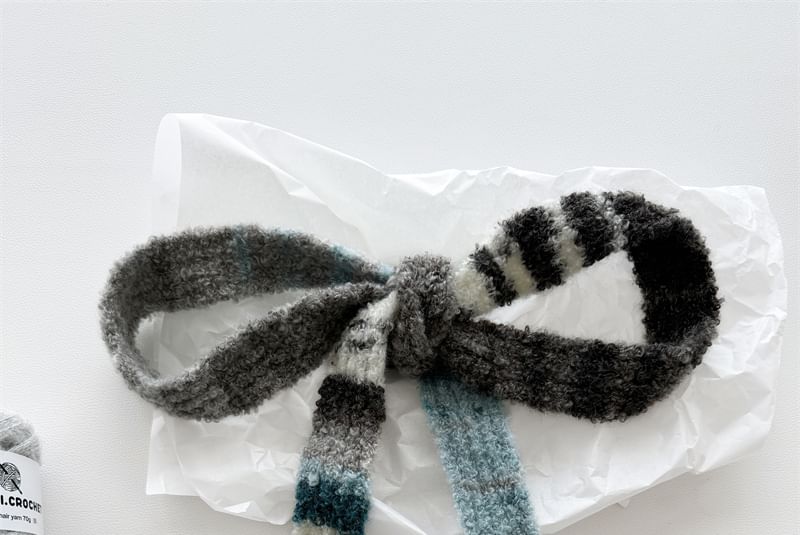 Knit Skinny Scarf Gradient