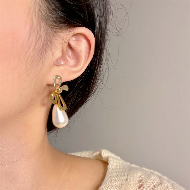 Earring Pearl Bow Faux Drop
