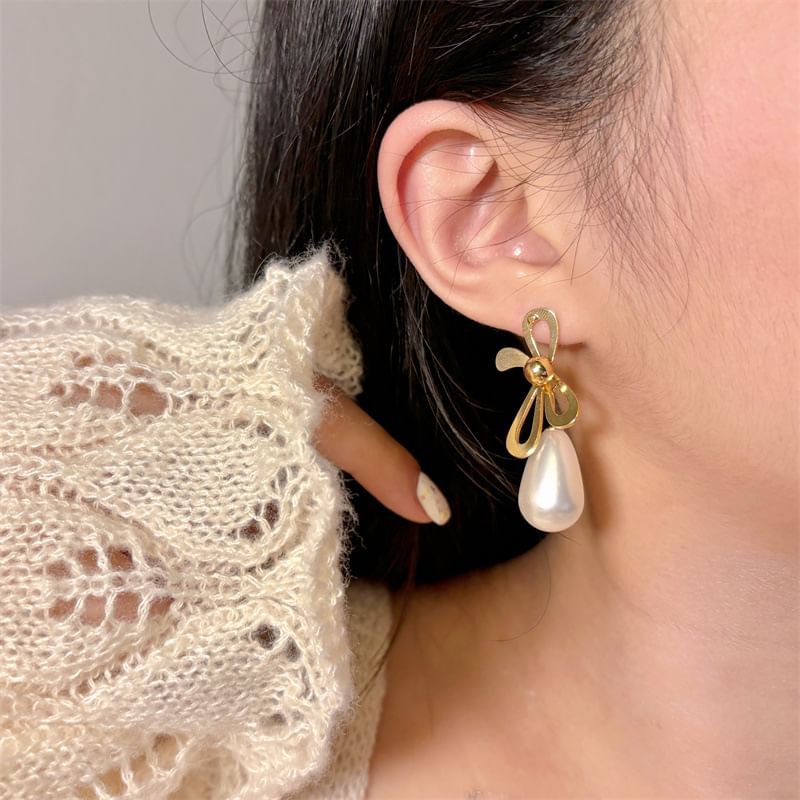 Earring Pearl Bow Faux Drop