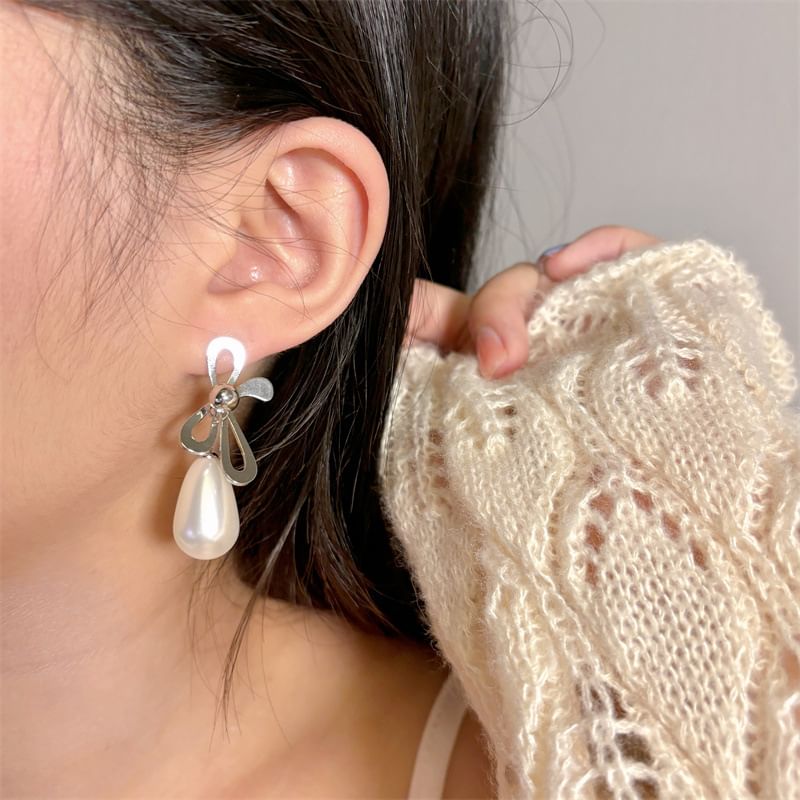 Earring Pearl Bow Faux Drop