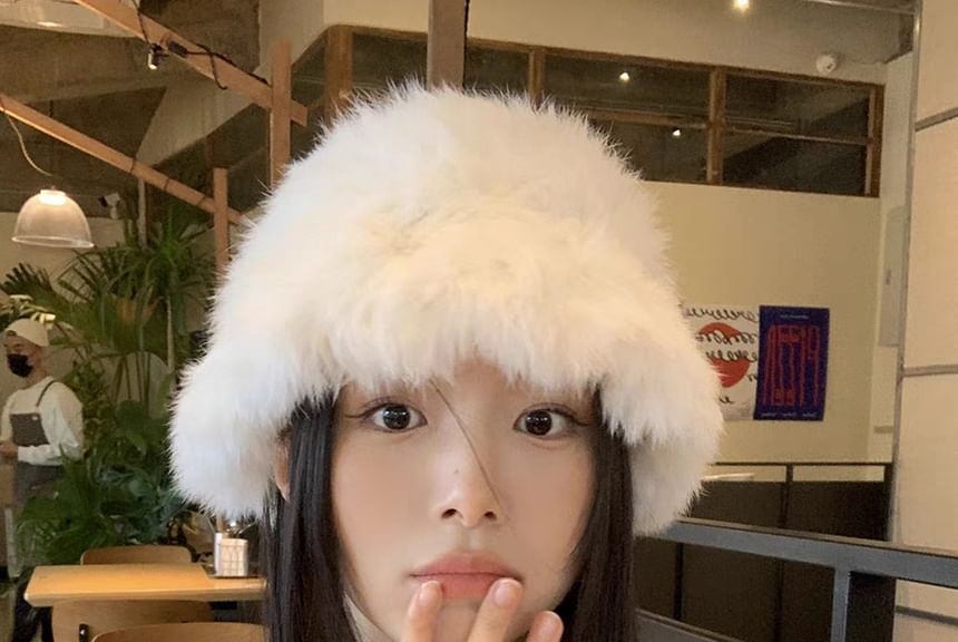Faux Plain Bucket Star Hat Fur /