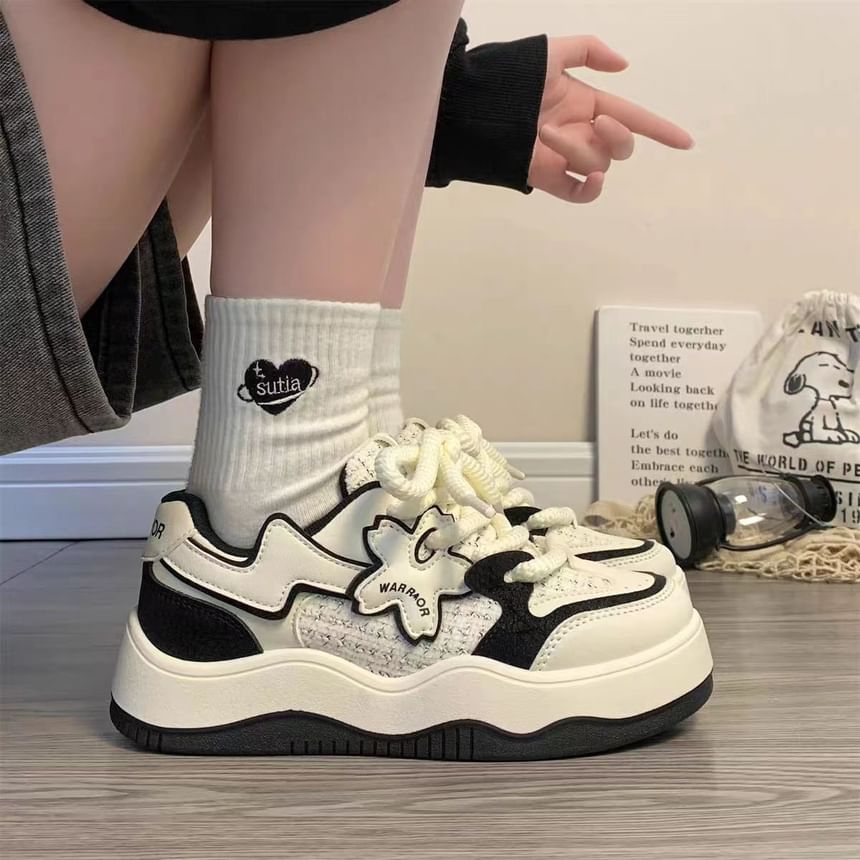 Two Tone Star Accent Platform Sneakers