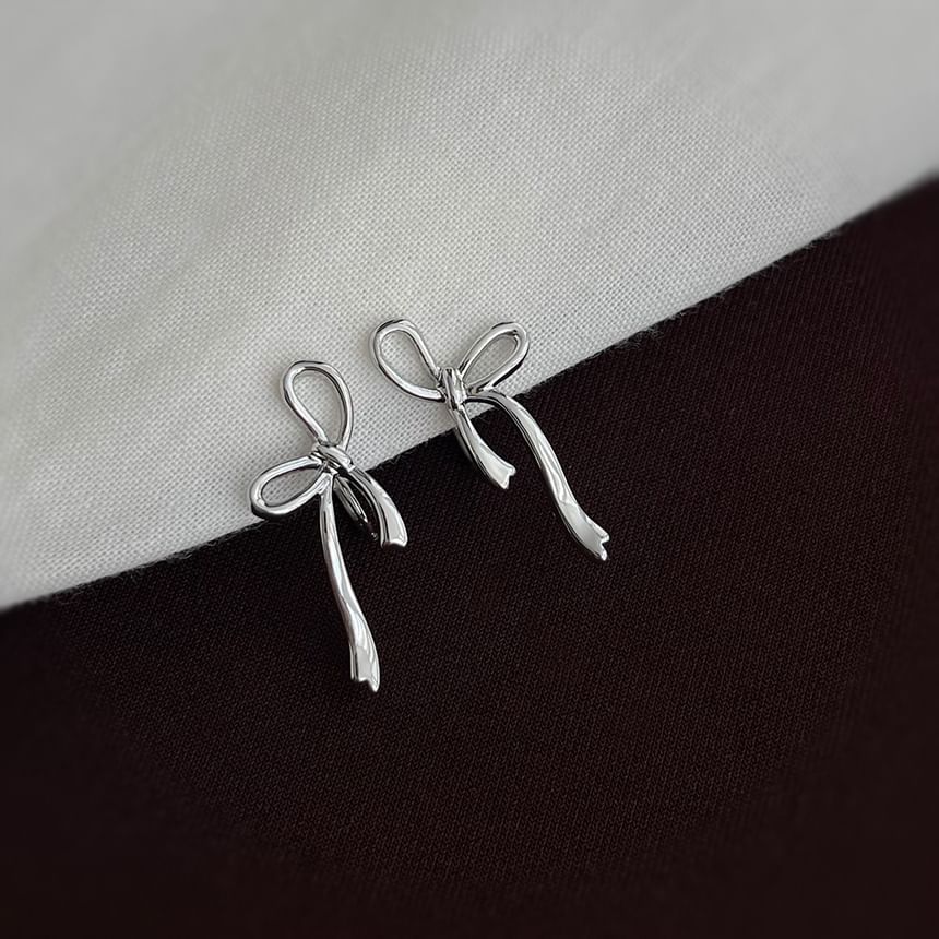 Clip-On Earring Bow