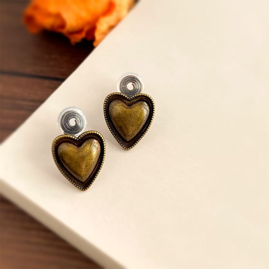 Heart Clip-On Earring / Stud