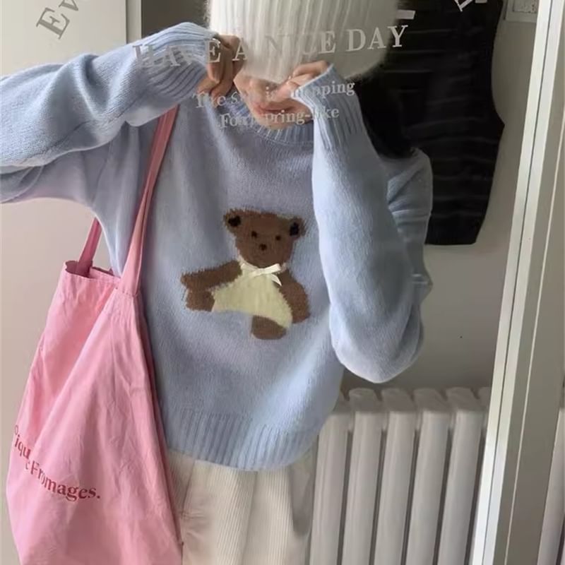 Sweater Crewneck Embroidery Bear