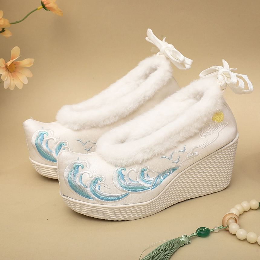 Heel Wedge Pumps Embroidered Fleece-Lined