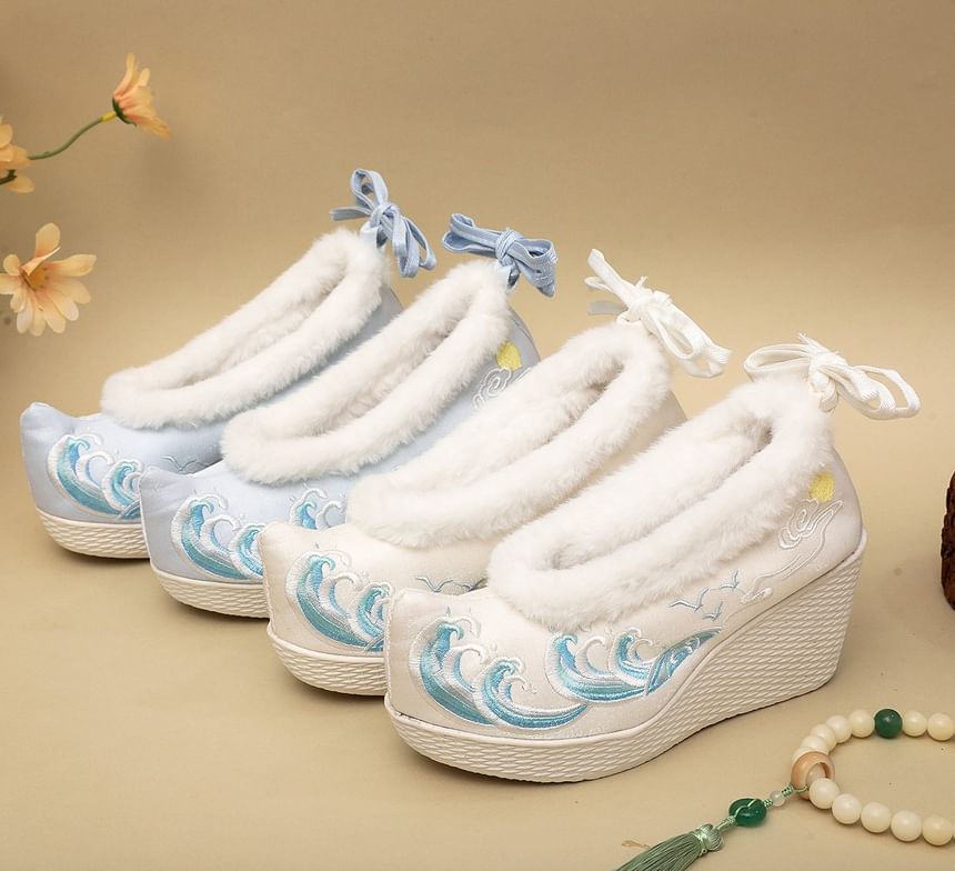 Heel Wedge Pumps Embroidered Fleece-Lined