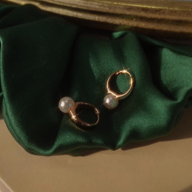 925 Sterling Silver Faux Pearl Hoop Earring