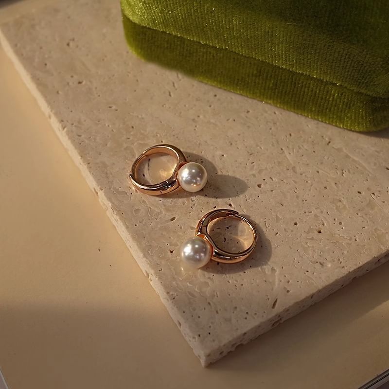 925 Sterling Silver Faux Pearl Hoop Earring