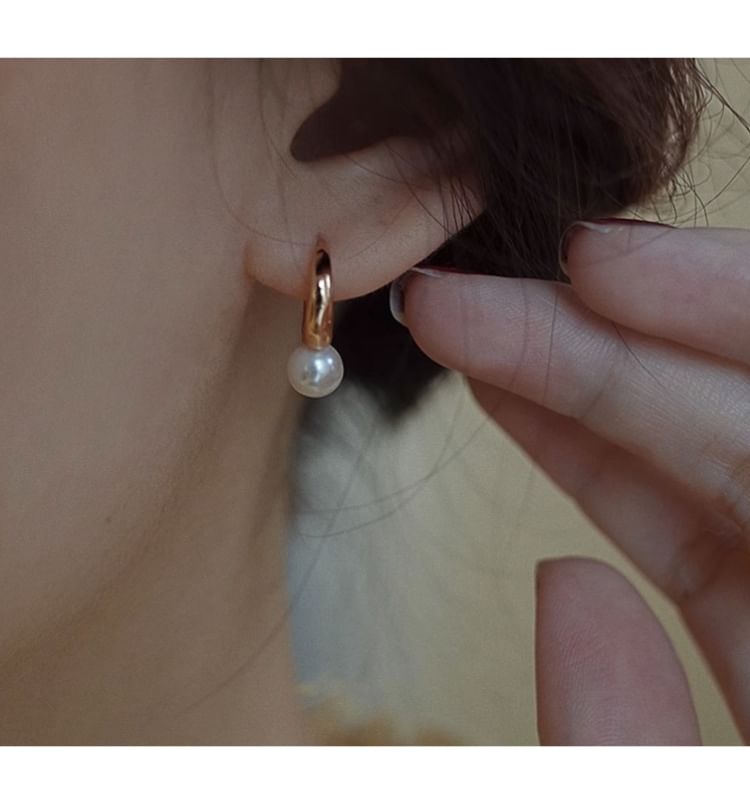 925 Sterling Silver Faux Pearl Hoop Earring