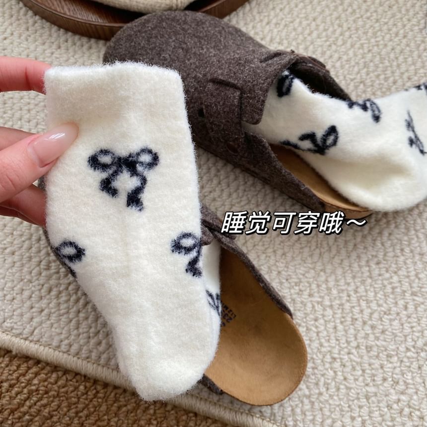 Bow Patterned Fleece Short Socks