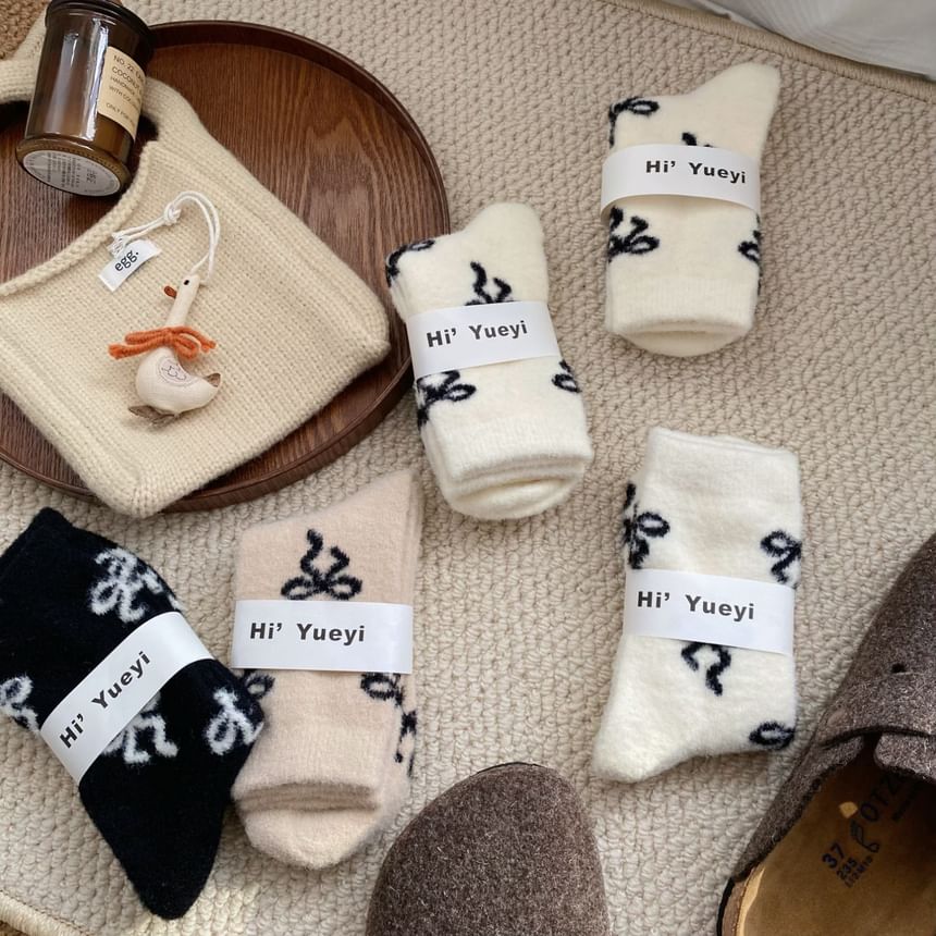 Bow Patterned Fleece Short Socks