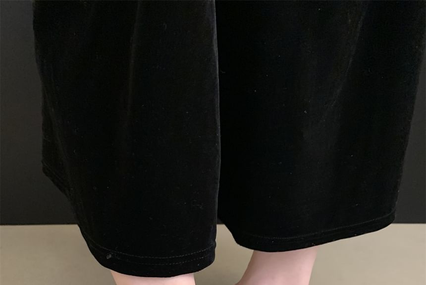 Pointed Fleece Flats