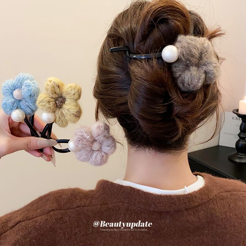 Faux Flower Clip Pearl Hair