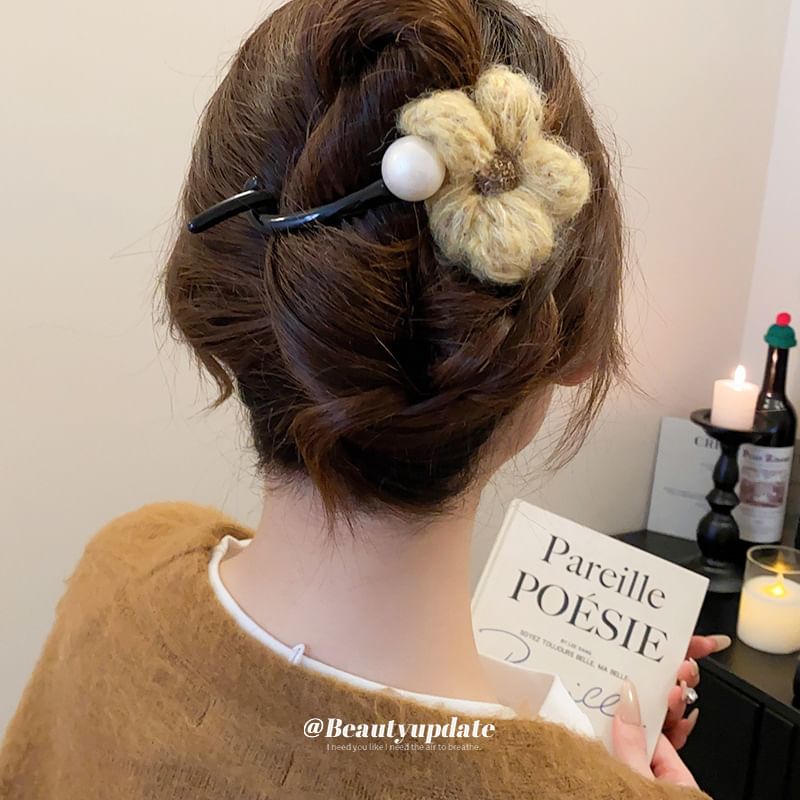 Faux Flower Clip Pearl Hair